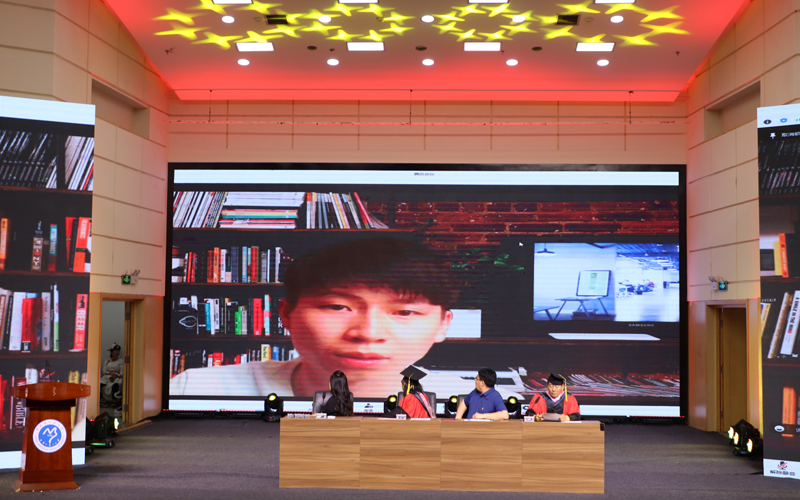18现就读于中央民族大学的2016级优秀校友王华培交流发言（线上）.JPG