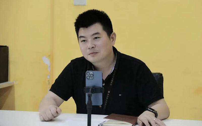 5.凤凰数字媒体产业教育集团行政总裁毛超讲话.jpg