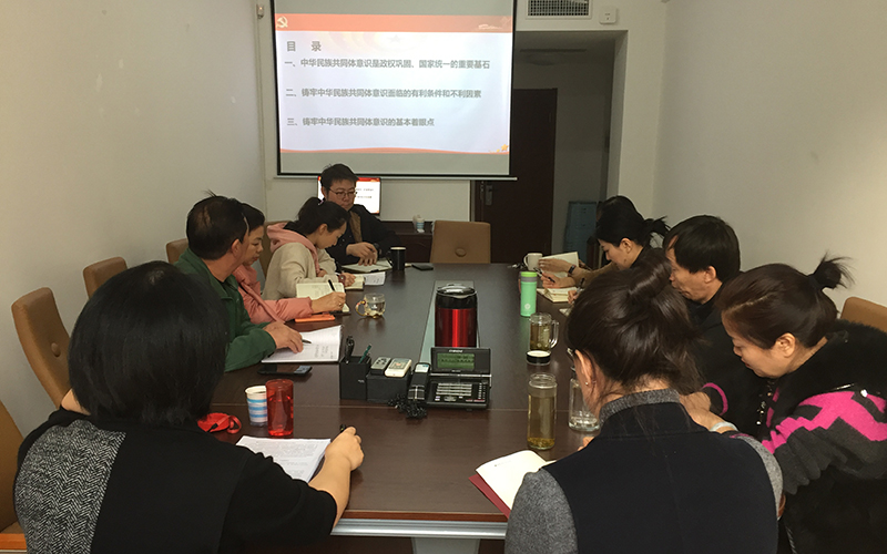 宣讲现场照片01.jpg 宣讲现场照片01.jpg