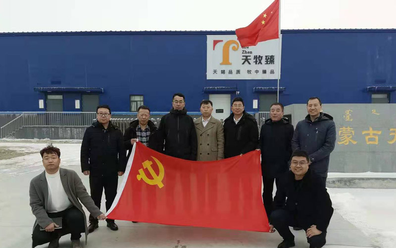 合影留念.jpg 合影留念.jpg