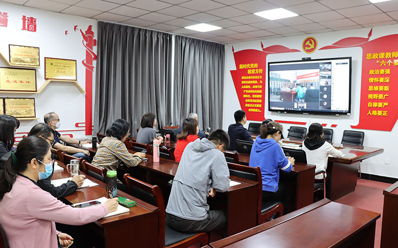 会议现场 (1).jpg