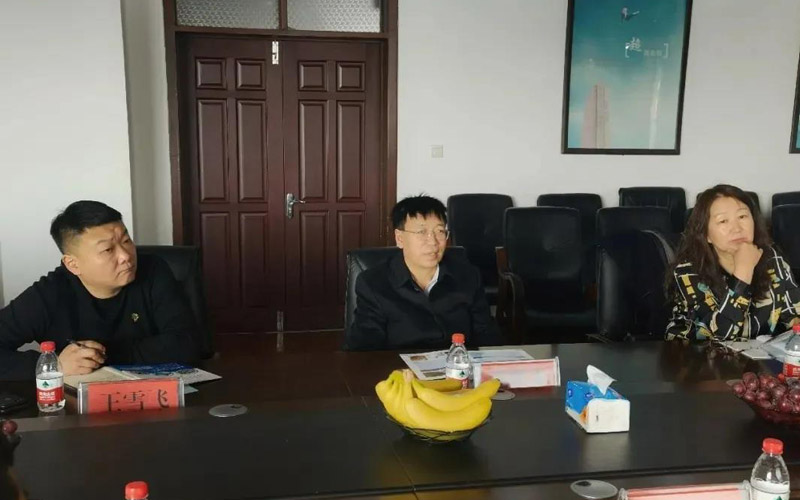 考察现场.jpg 考察现场.jpg