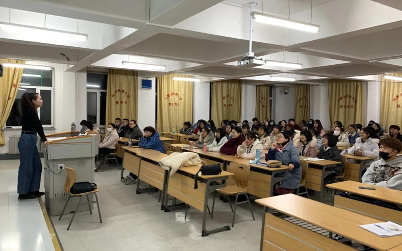 1 宣讲会现场.jpg 1 宣讲会现场.jpg