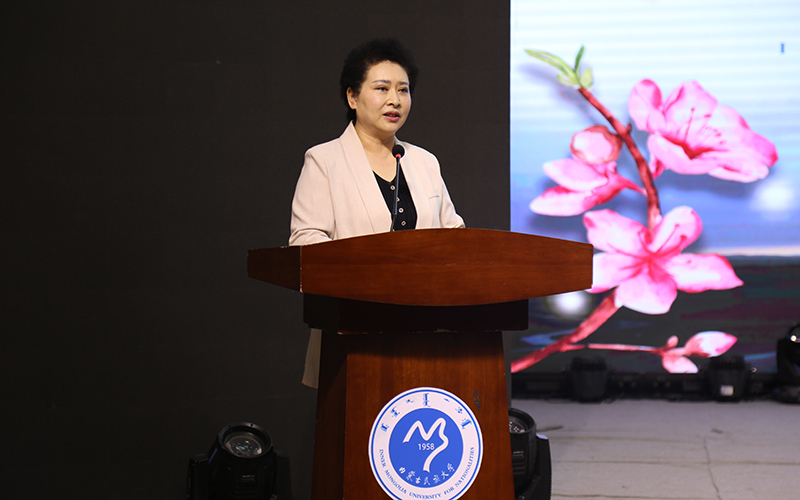 02通辽市博物馆党支部书记关绍岚致辞.JPG