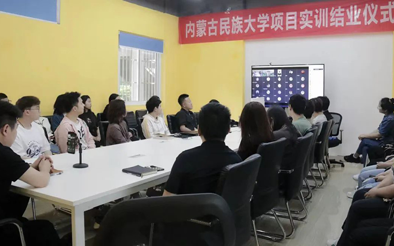 1.仪式现场.jpg