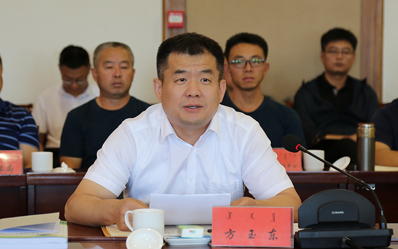 通辽市市委常委、副市长方玉东讲话.JPG 通辽市市委常委、副市长方玉东讲话.JPG