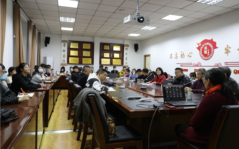 讲座现场3.jpg