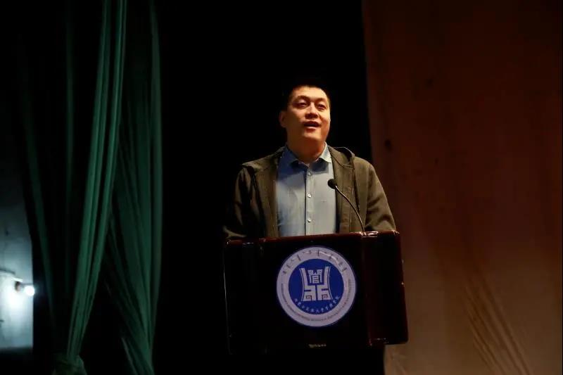 在校研究生代表2019级MPA公共管理班于任同学发言.jpg