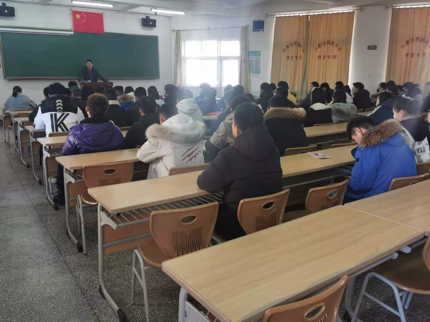 会议现场4.jpg