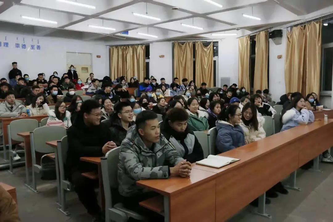 会议现场3.jpg