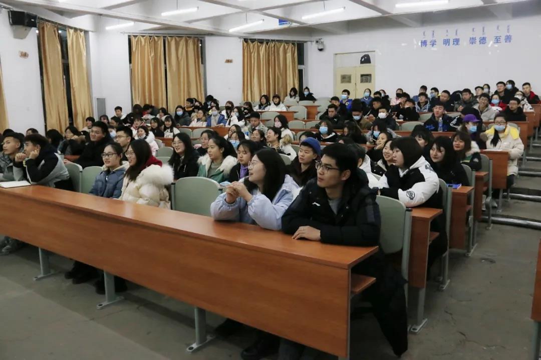 会议现场2.jpg