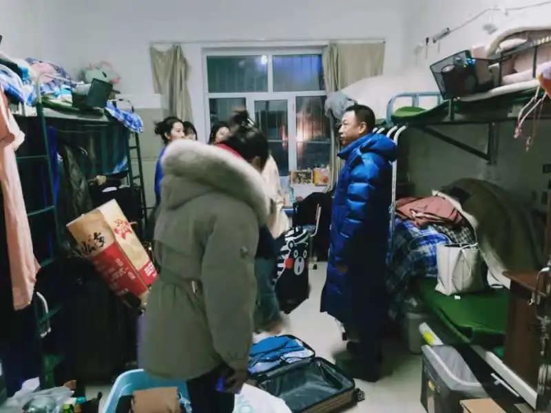 （宿舍安全隐患排查工作现场）2.jpg