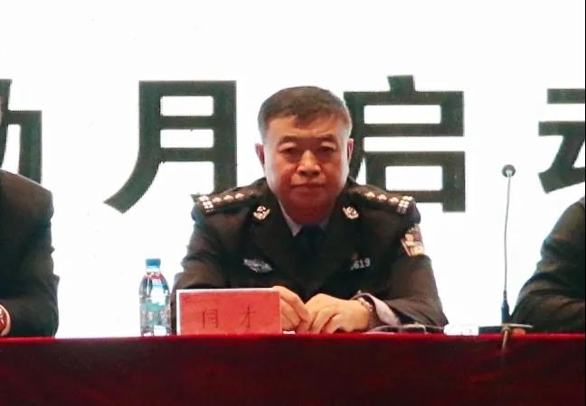 通辽市公安局科尔沁区公安分局民族大学派出所所长闫才.jpg