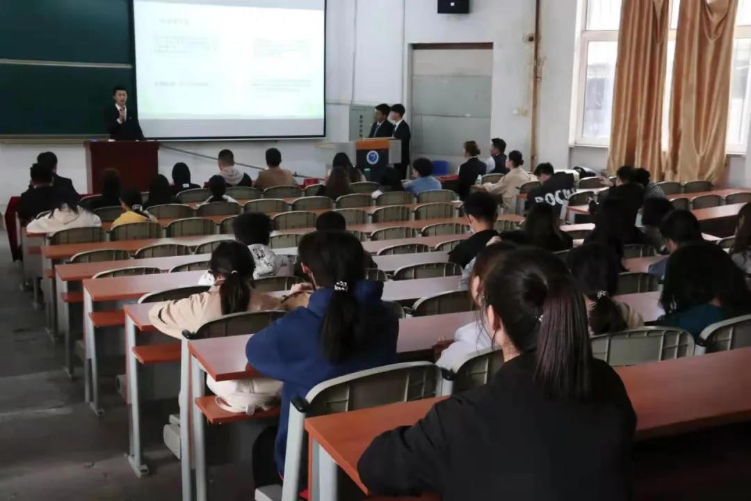 比赛现场2.jpg