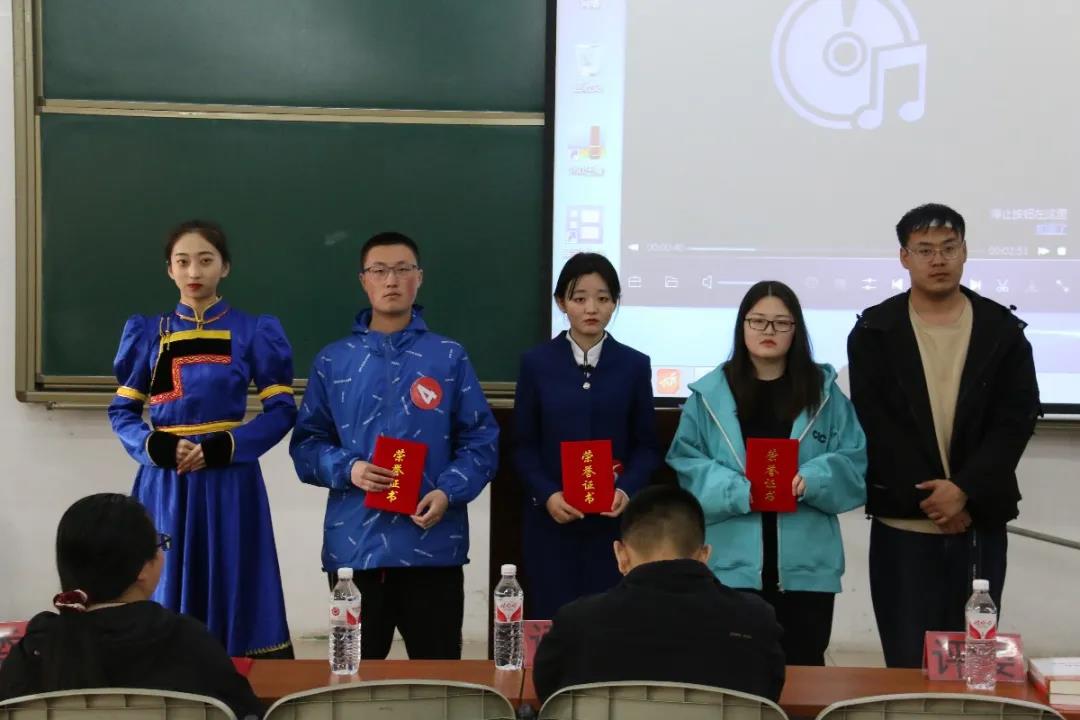 获得本次比赛优秀奖.jpg