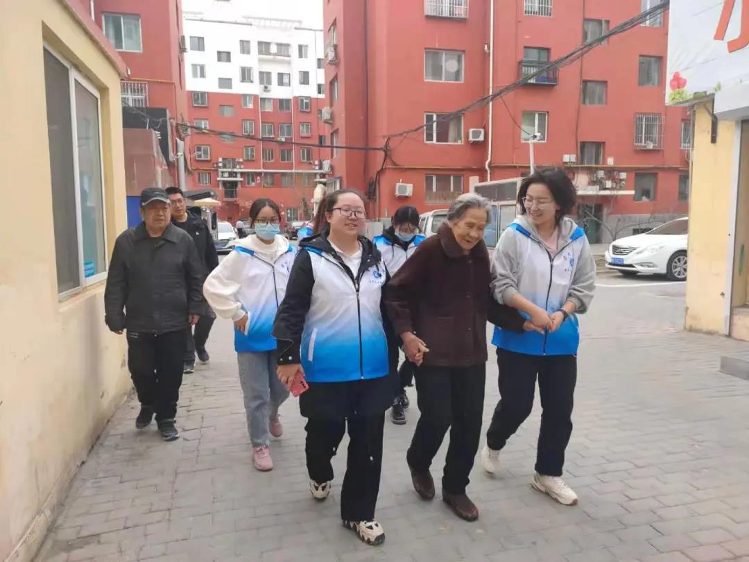 慰问现场2.jpg