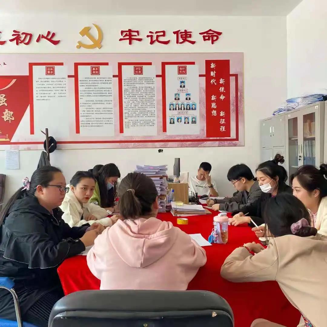 会议现场.jpg