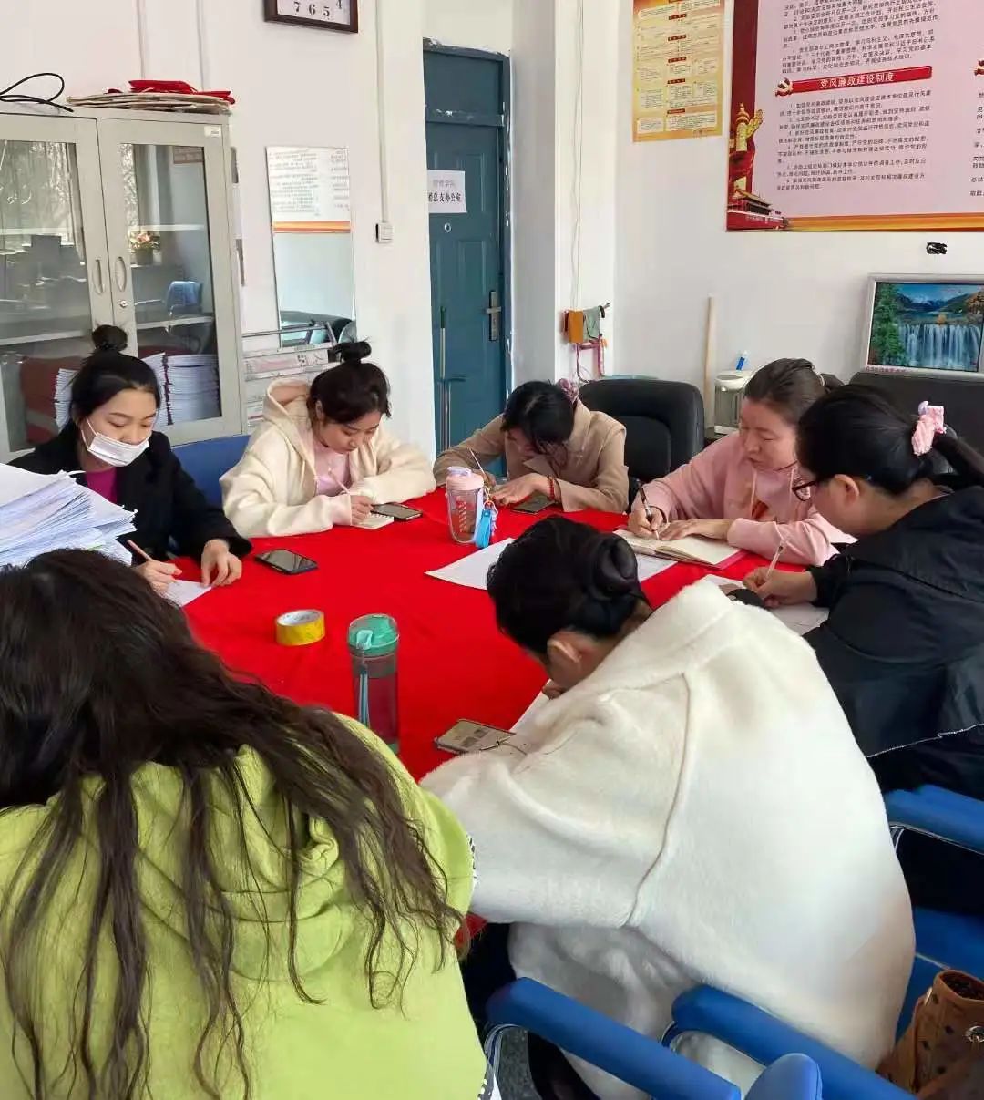 会议现场2.jpg