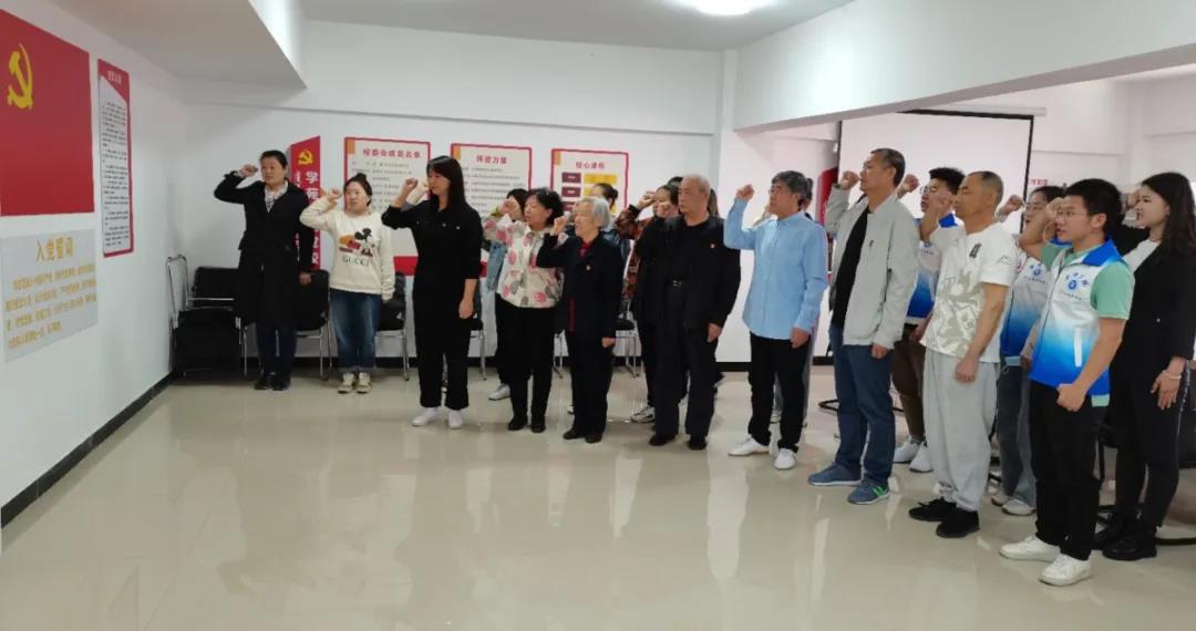 集体合影.jpg