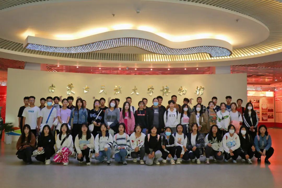 12681acd9779fb54b7edb0473651a5c8.jpg