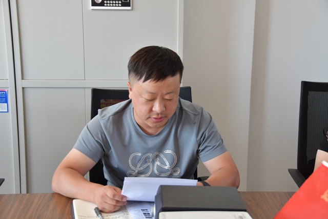 王洪涛-上新闻.JPG