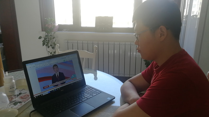 学生党员1.jpg