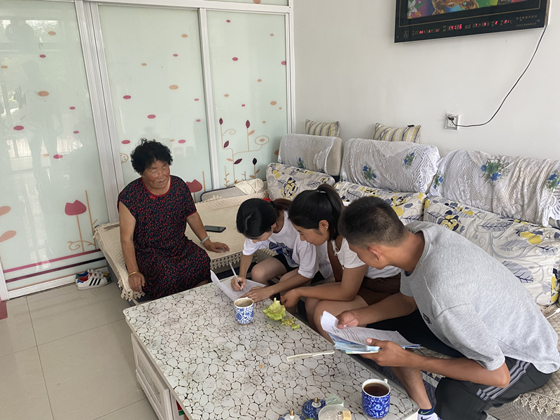 入户走访2_副本.jpg